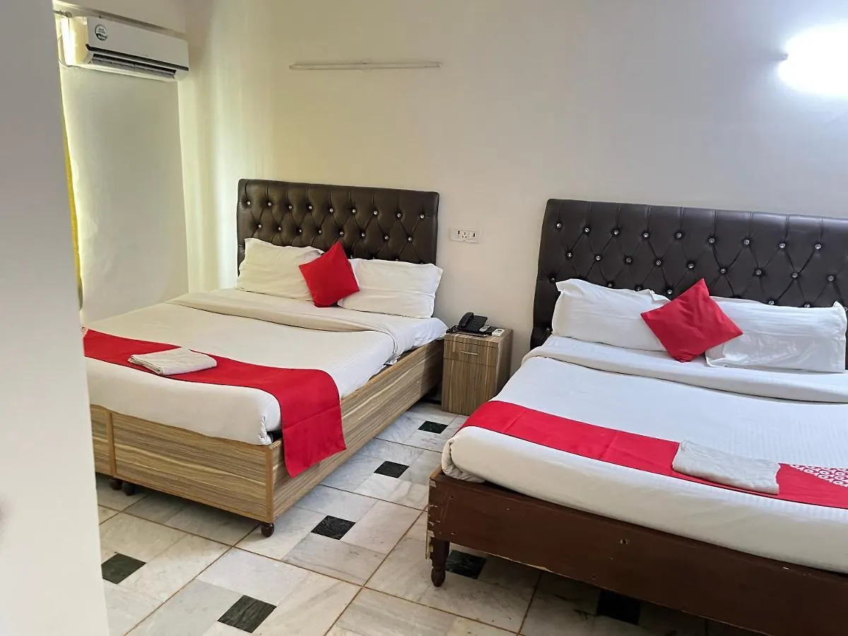 Hotel Star Palace - Near Karol Bagh Metro دلهي 2*,  الهند